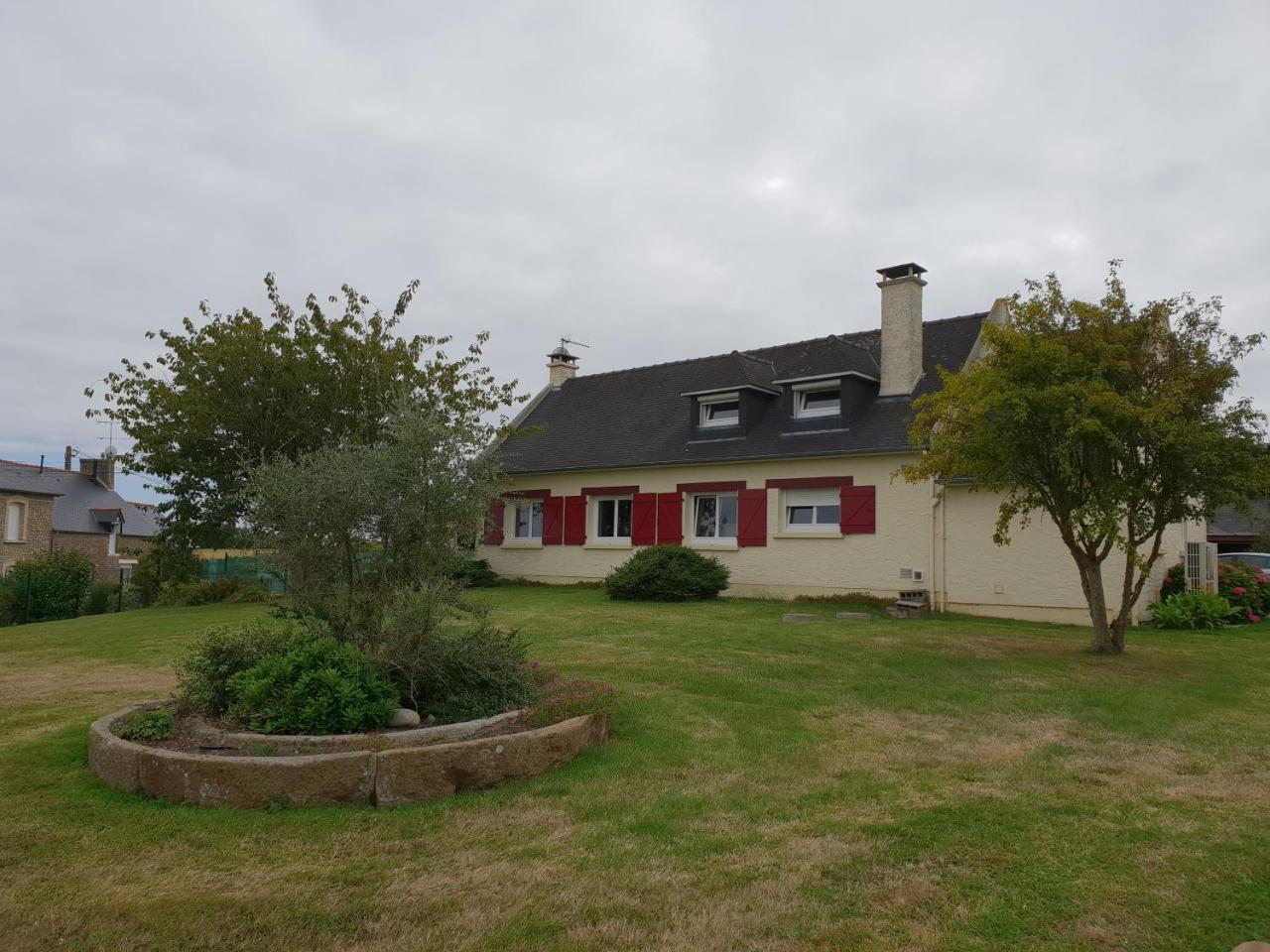 Mamoucafecouette Bed & Breakfast Roz-sur-Couesnon Exterior photo